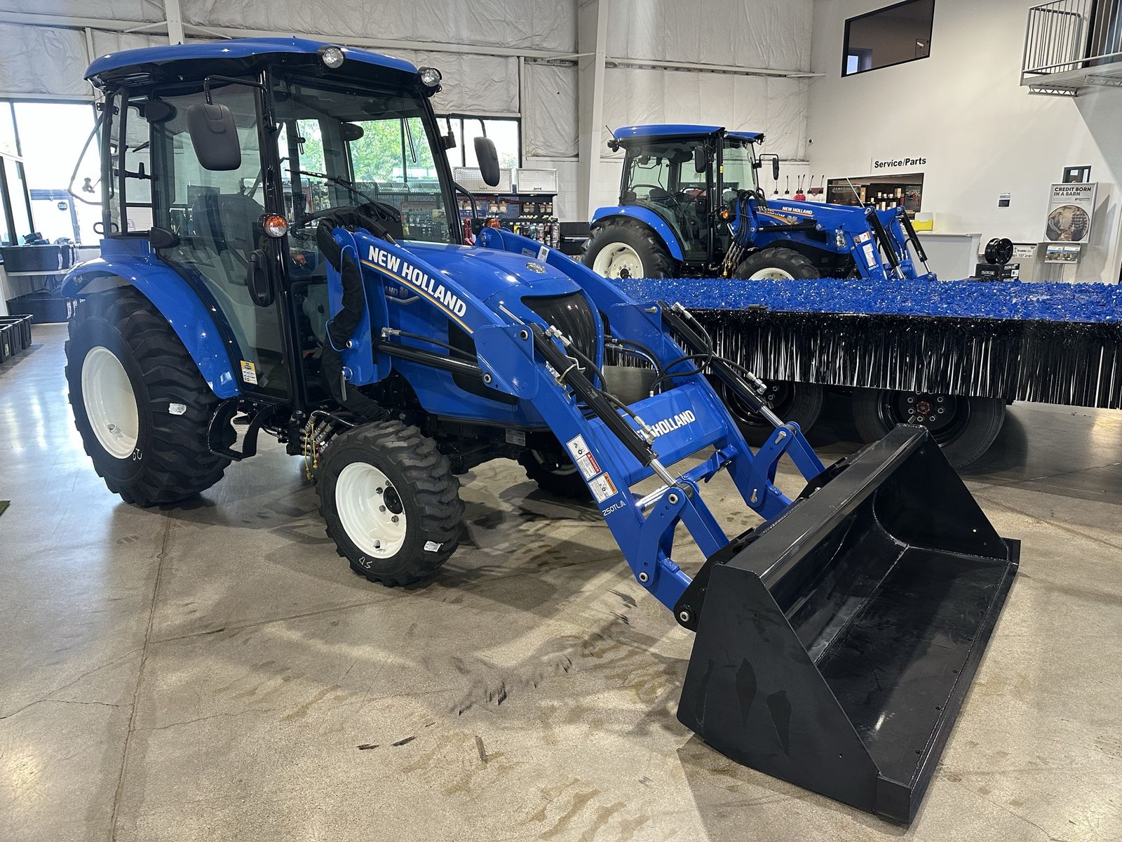 2026 New Holland Boomer 40 Tractor