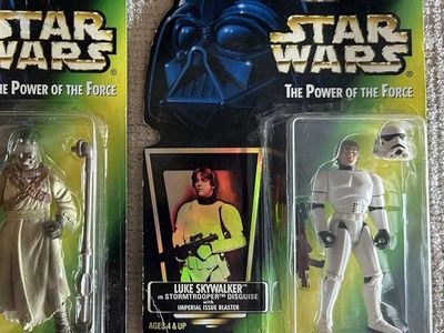 90’s Star Wars The Power of the Force Luke Skywalker in Stormtrooper disguise Action Figure Green Card