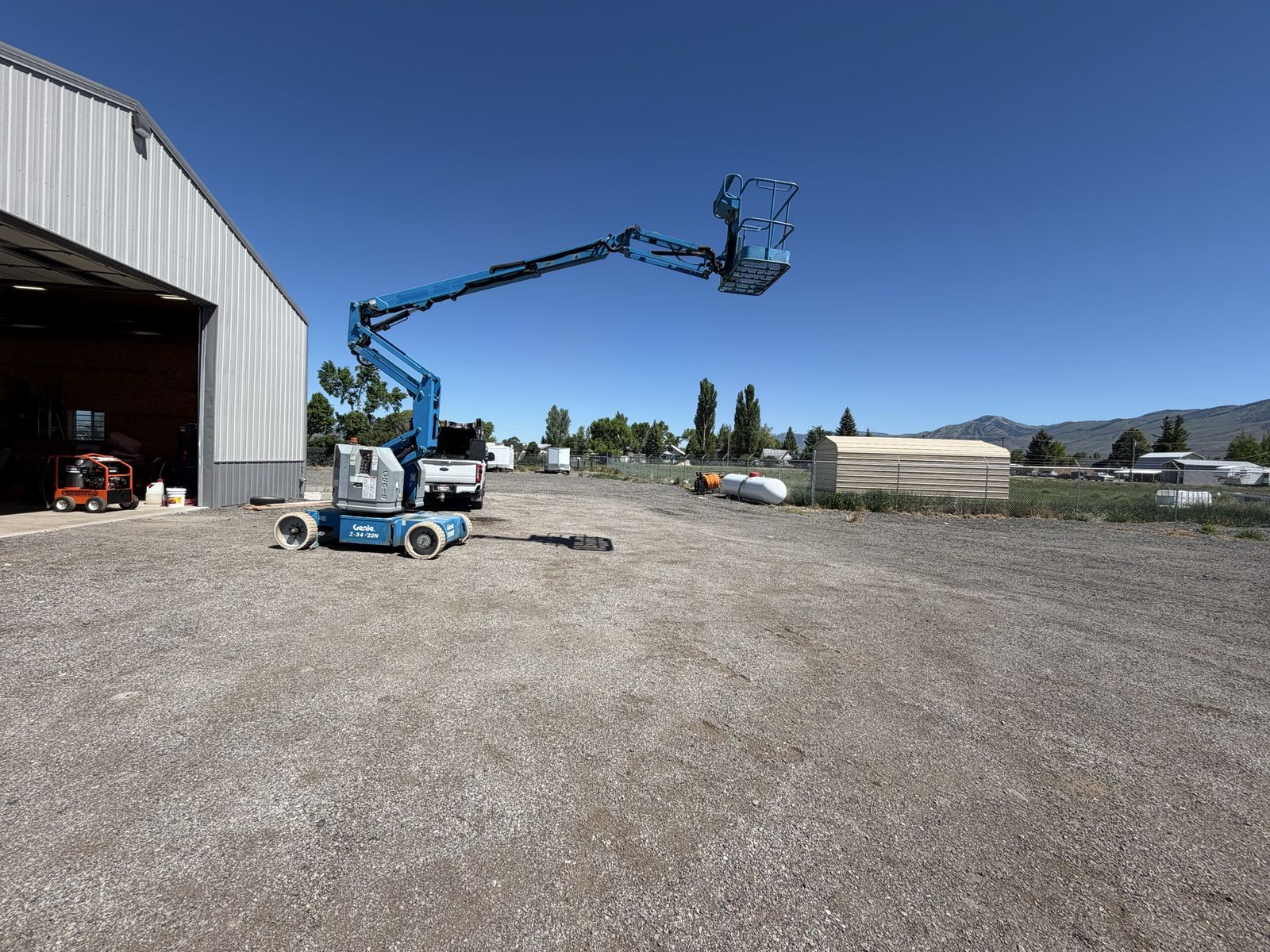 Genie Z-34 electric man lift