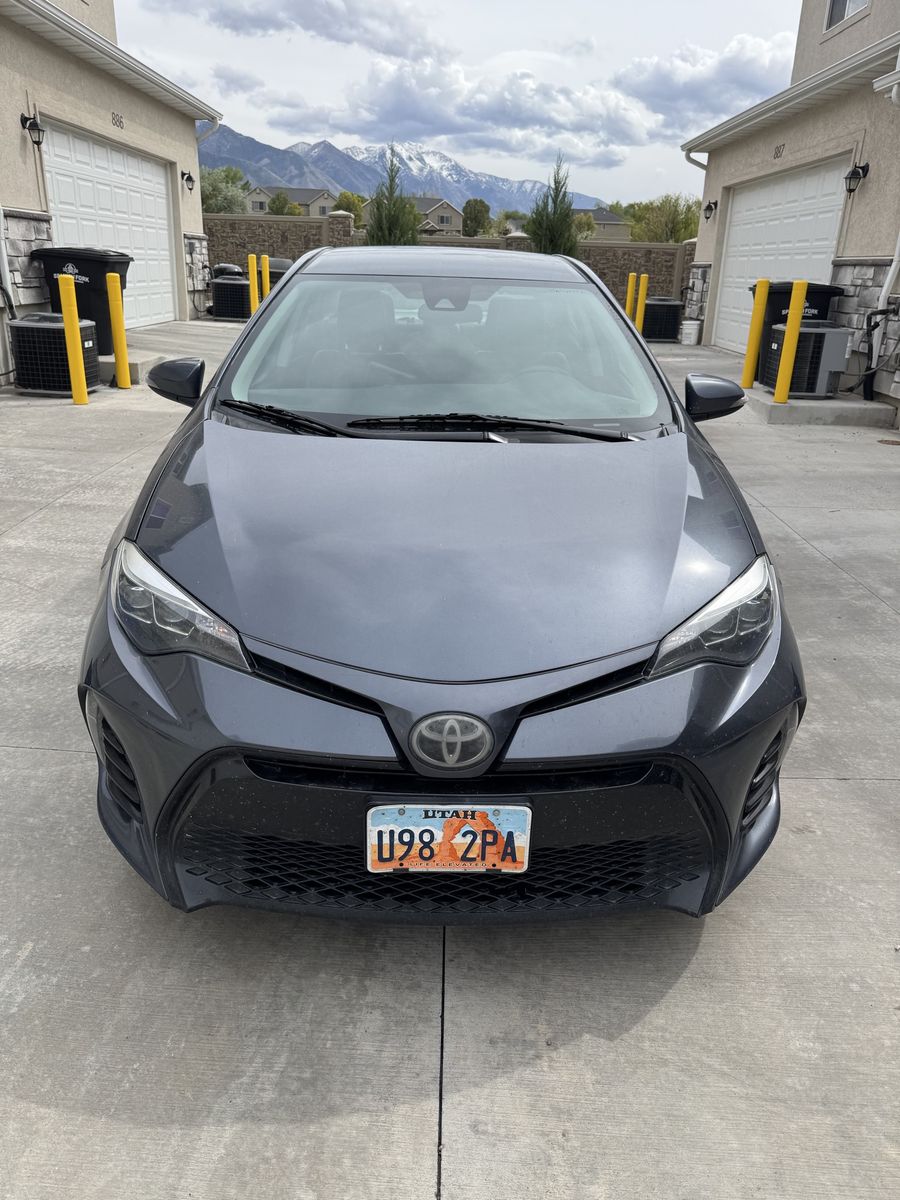 2019 TOYOTA COROLLA SE