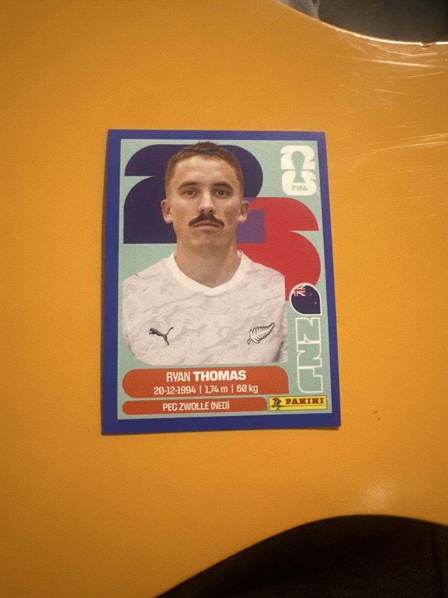 Panini FIFA 23 Ryan Thomas Soccer Trading Card - PEC Zwolle (NED) - New Zealand Footballer