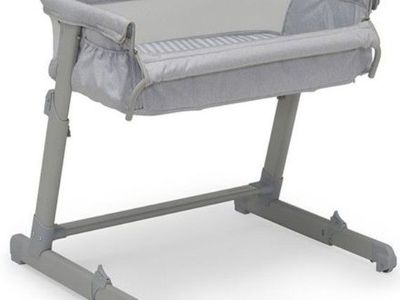 NEW -BabyGap by Delta Children Whisper Bedside (Retailed @$159)