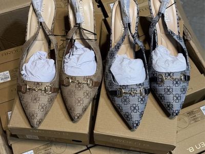 16 pair Arden B Heels
