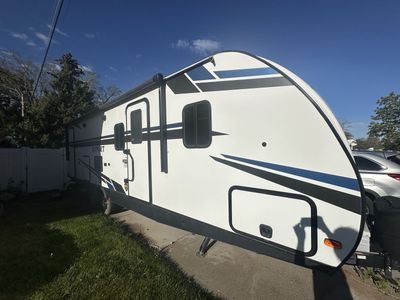 2020 CrossRoads Sunset Trail 272BH – Excellent Condition