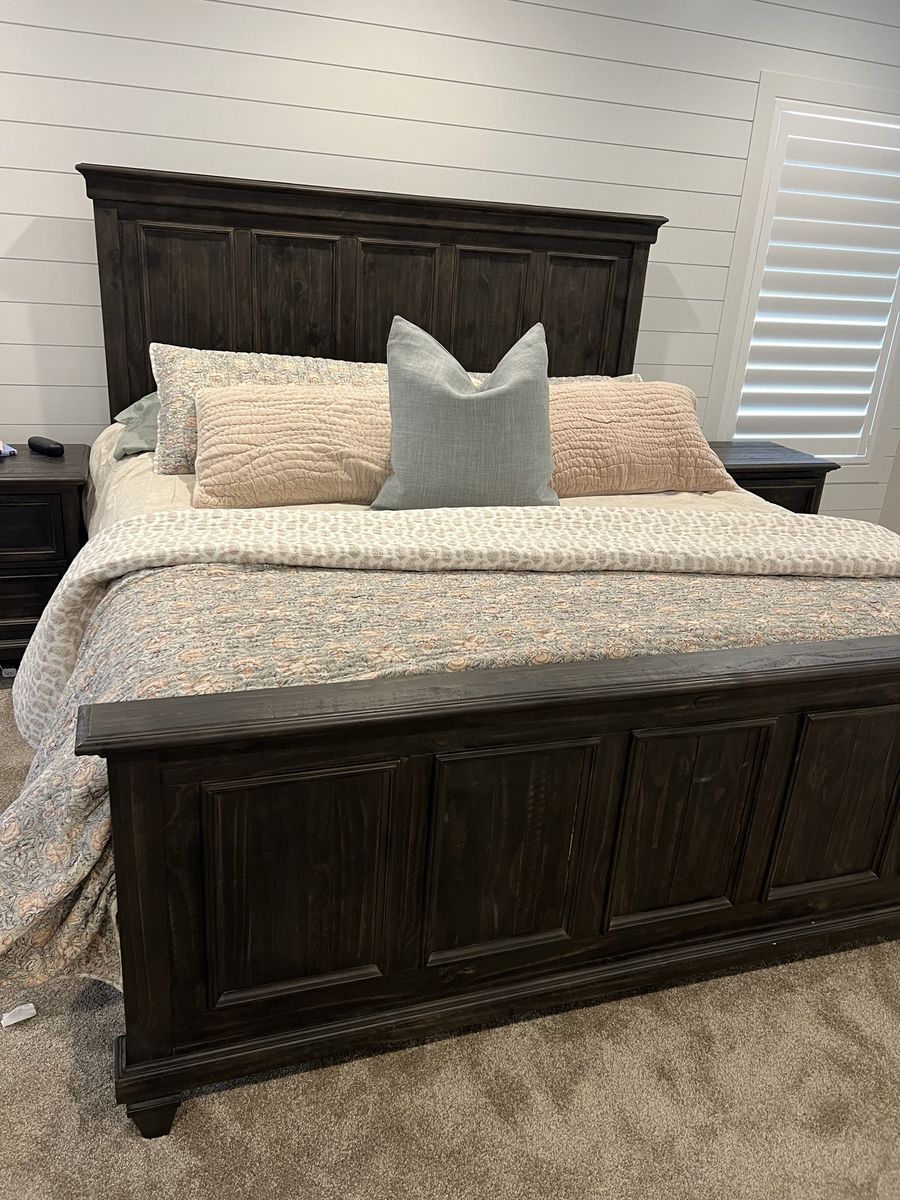 King Size Dark Wood Panel Bed Frame & Nightstands - Solid Wood, Traditional Style