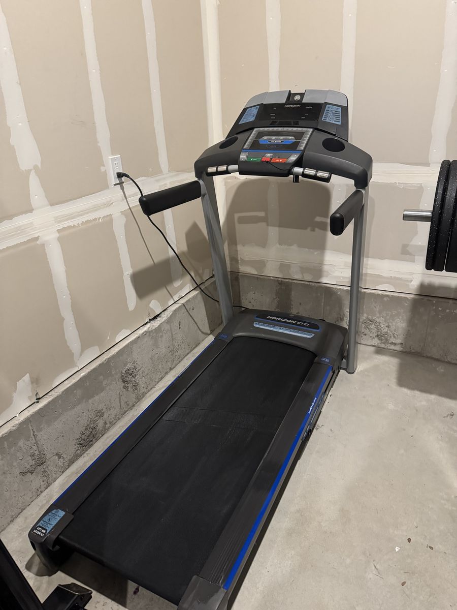Horizon CT7.1 Treadmill — $600 OBO
