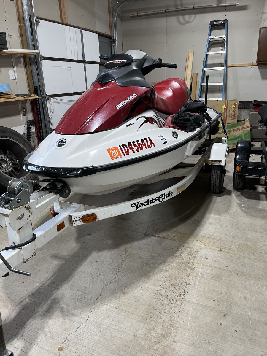 2008 SeaDoo 4 stroke with 133 total hours. Starts and runs in a split second with lots of powet