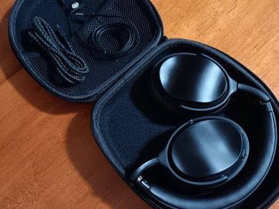 Wicked Audio HUM 1000 Wireless Bluetooth headphone