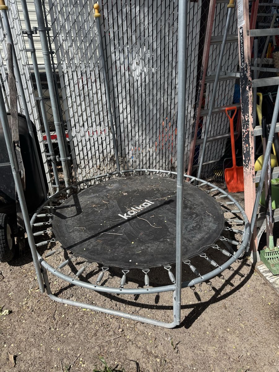 Trampoline