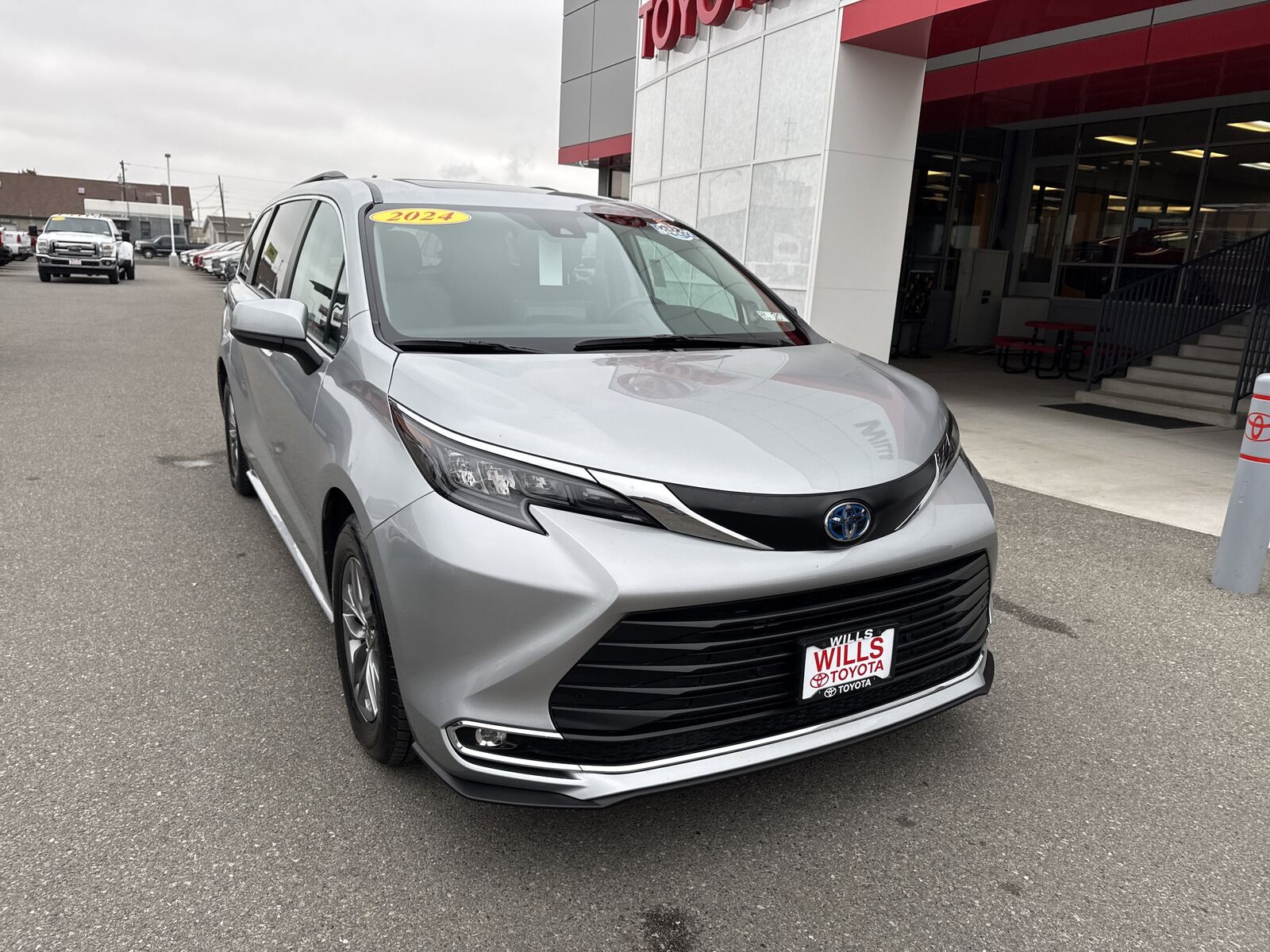 2024 Toyota Sienna XLE 7-Passenger