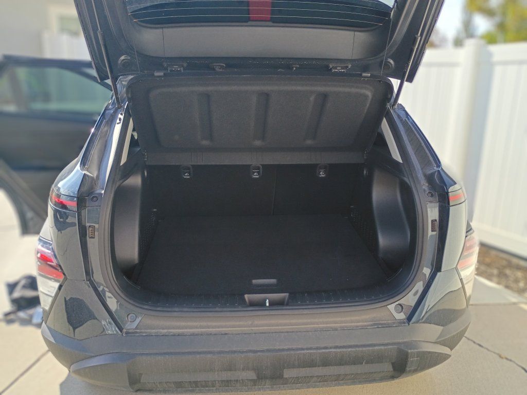 Main image 5