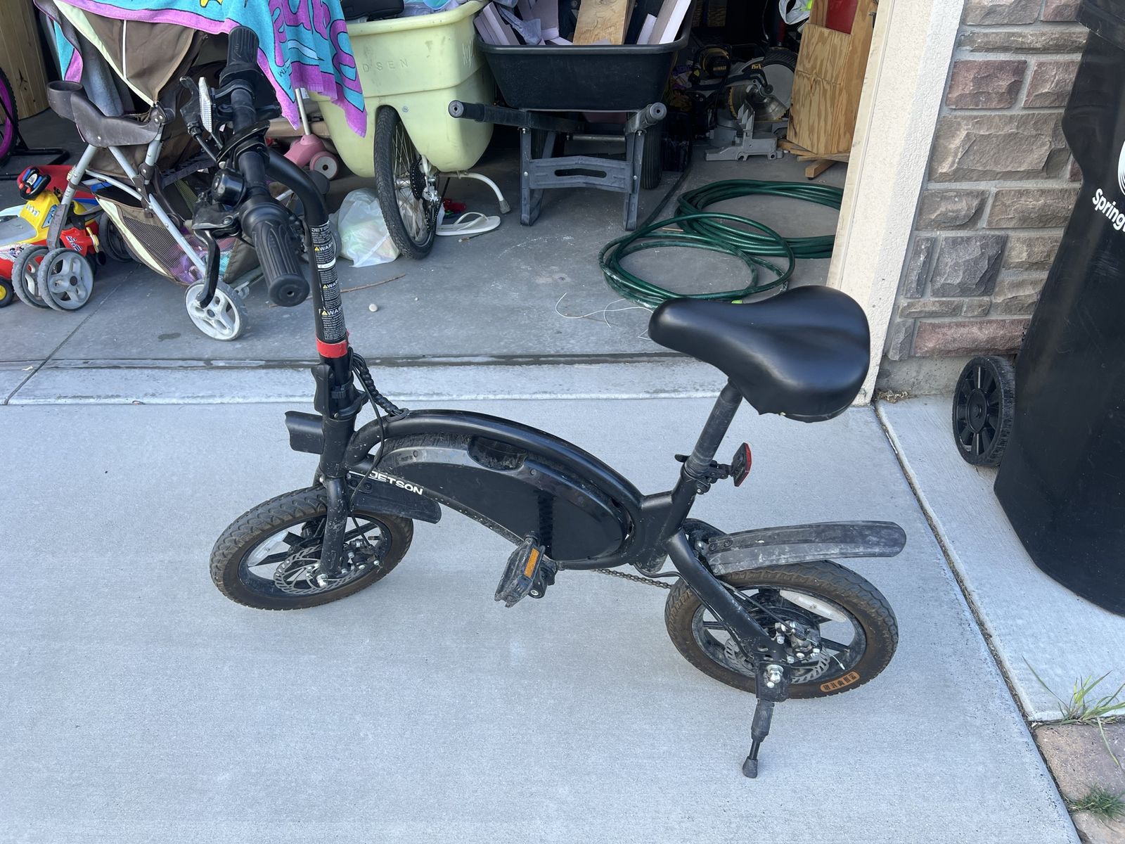 Jetson Bolt Pro Folding Electric Bike - Black