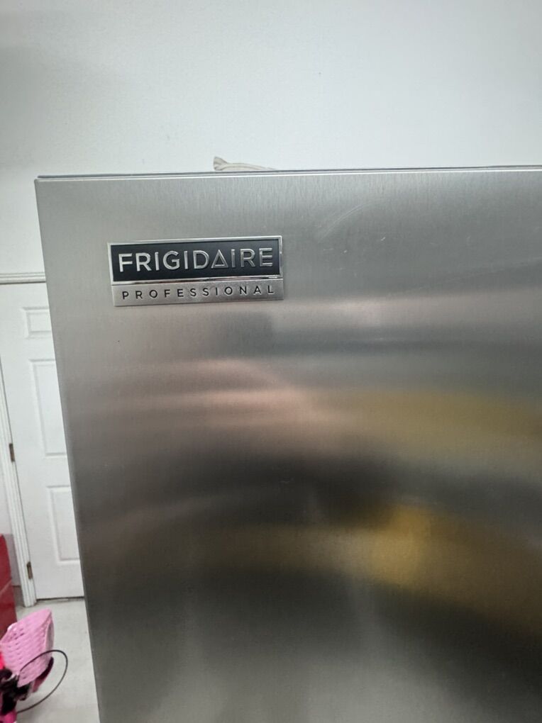 Frigidaire 19.5 Cu Ft Freezer