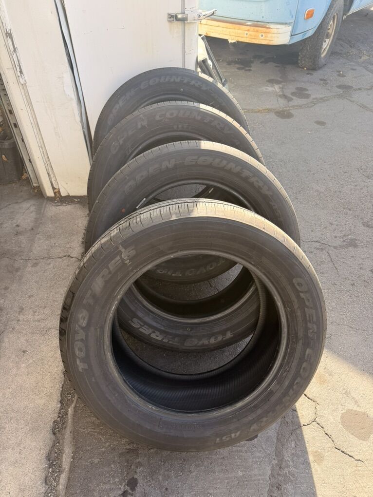 Toyo Tires 265/55r19