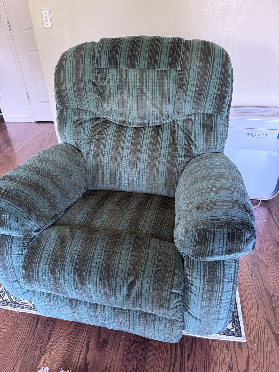 Lazy Boy Rocker Recliner