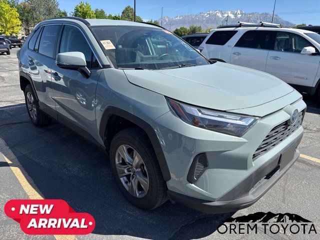 2023 Toyota RAV4 XLE