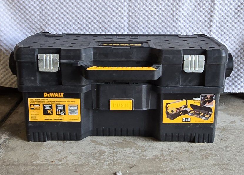 DEWALT 2-in-1 Tote and Power Tool Case Boxorganizer