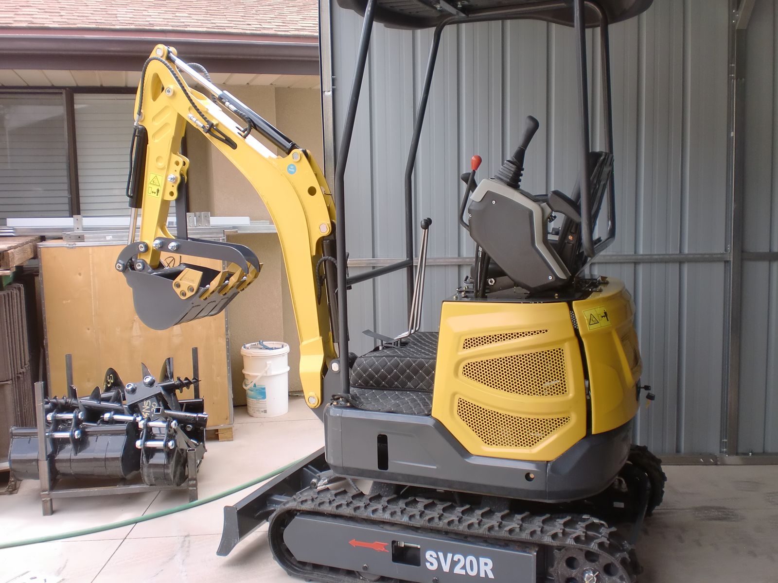 Mini Excavator w/ 10 Attachments