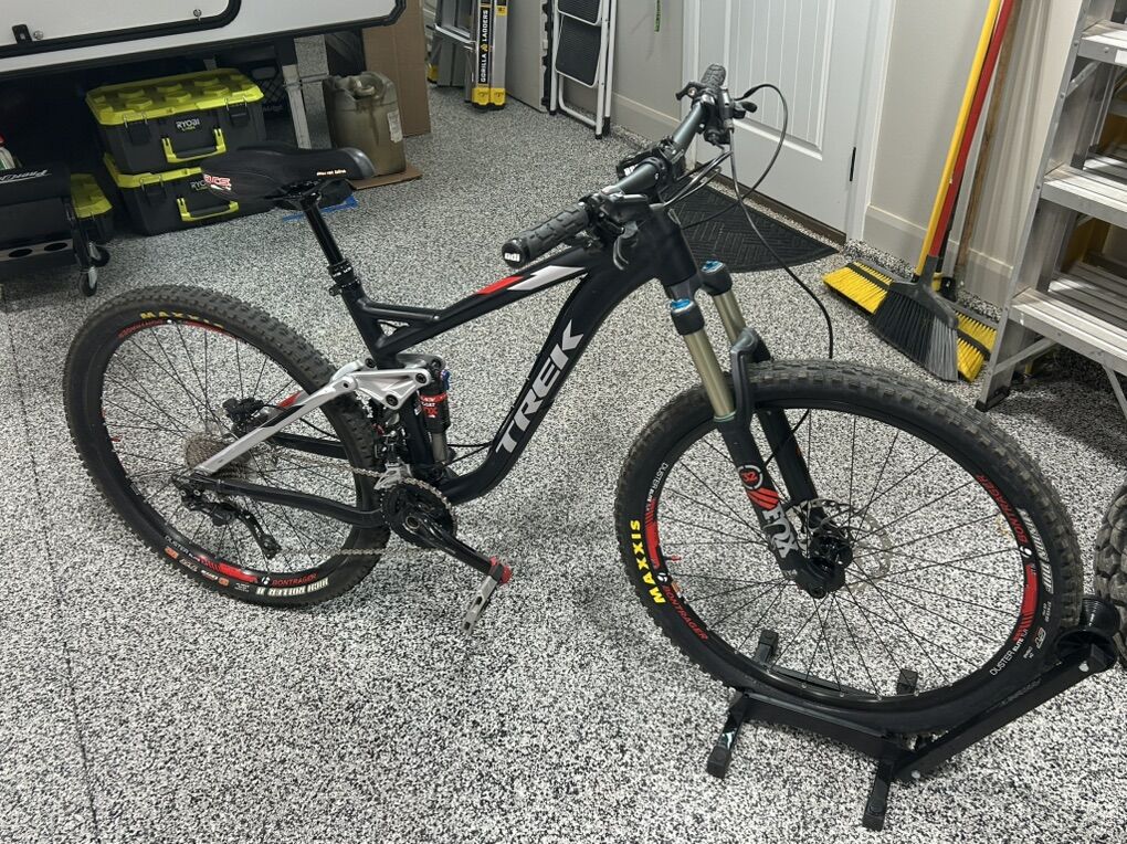 Trek Fuel EX8 27.5 Full Suspension Mountain Bike