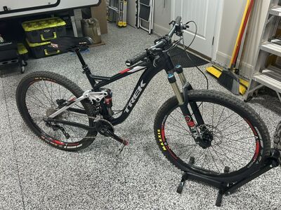 Trek Fuel EX8 27.5 Full Suspension Mountain Bike