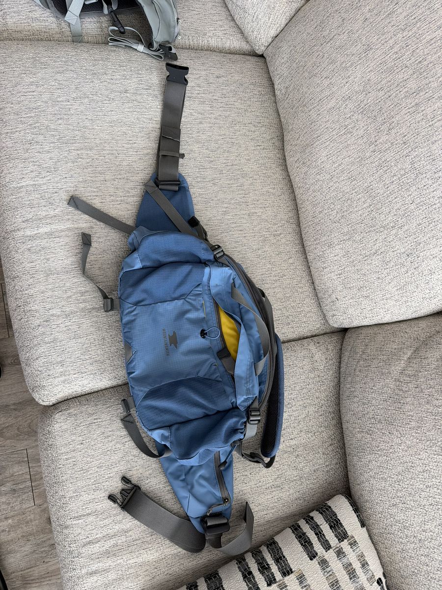 Mountain smith Lumbar Day pack