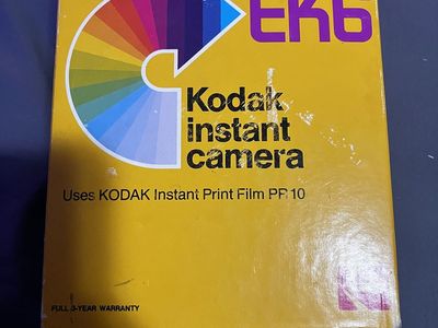 Vintage Kodak EK6 Instant Camera - Uses KODAK Instant Print Film PP-10 - Original Box