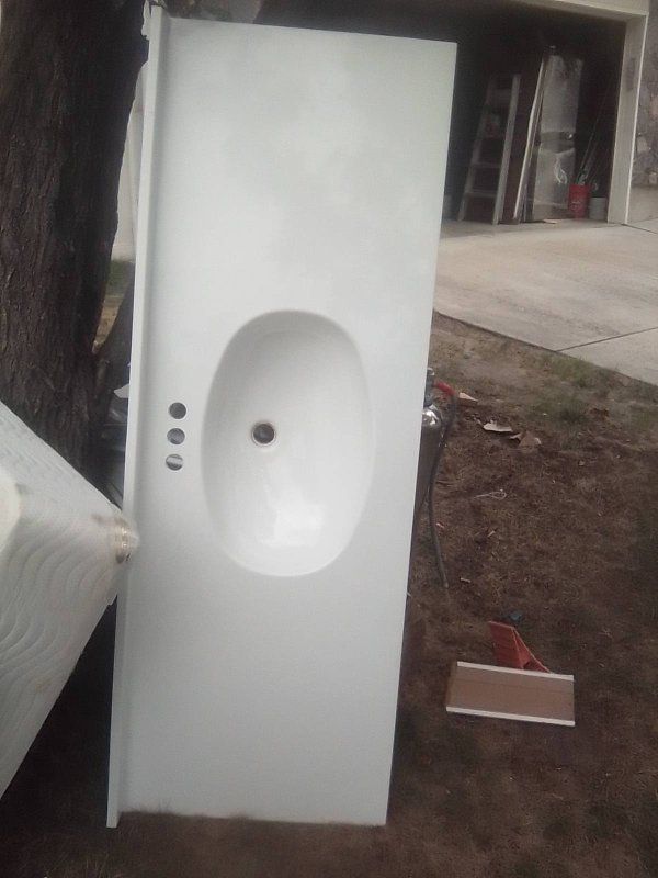 White Cultured Marble Bathroom Vanity Top with Integrated Oval Sink