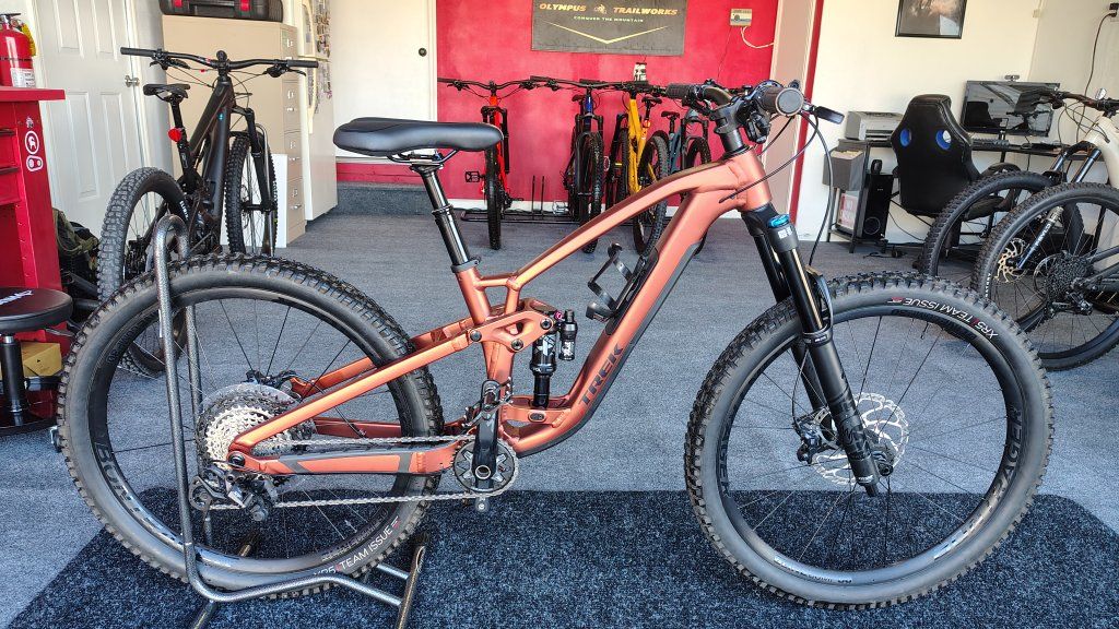 Trek Fuel EX8 (New)