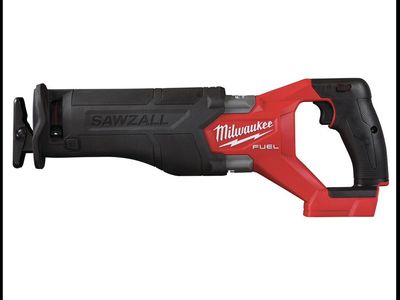 Milwakee Sawsall 2821-20 M18