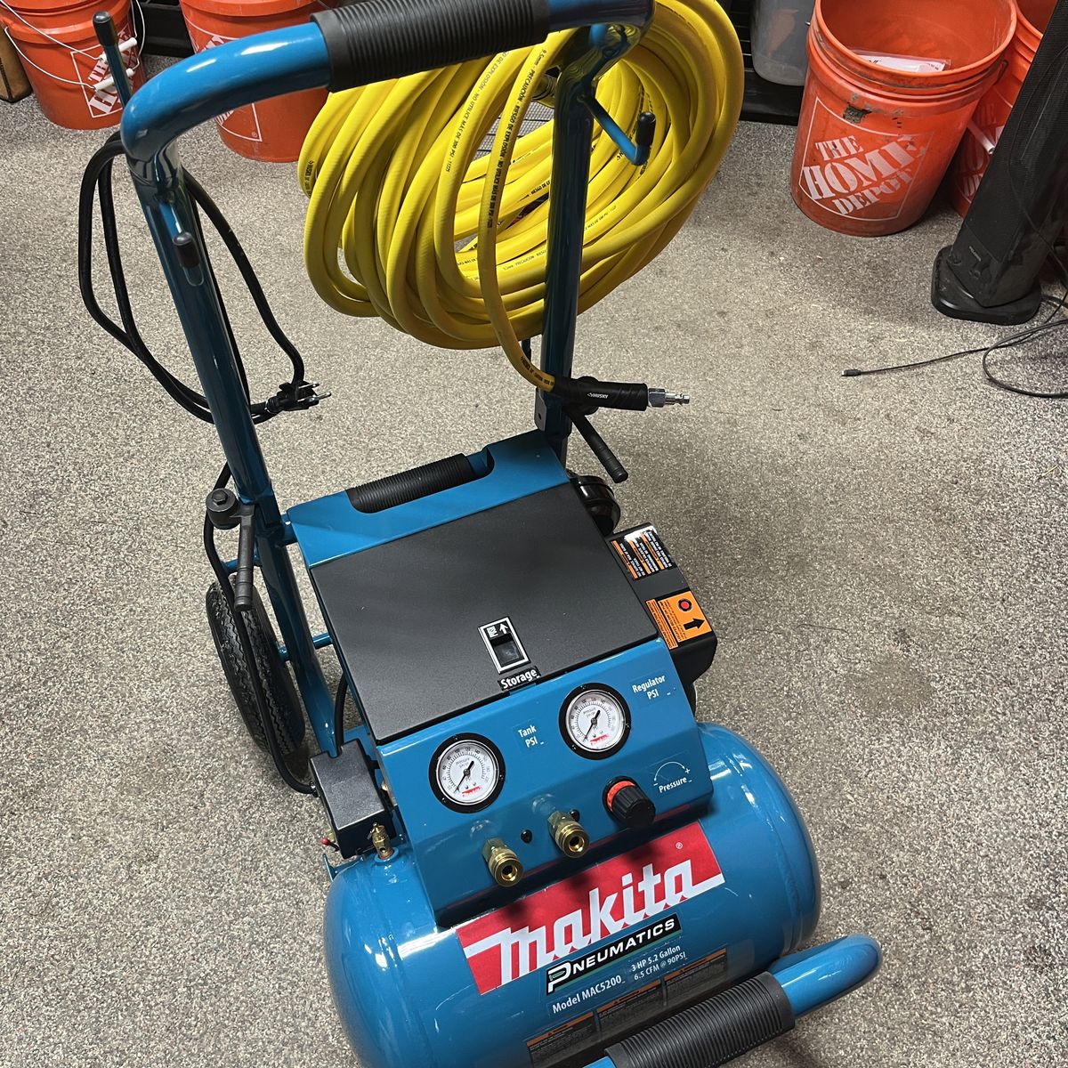 Makita MAC5200 Air Compressor