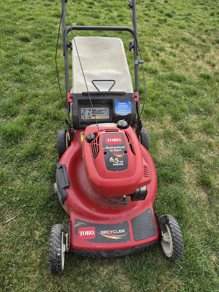 Toro Recycler 6.5 HP Personal Pace Self-Propel Gas Lawn Mower - Guaranteed to Start