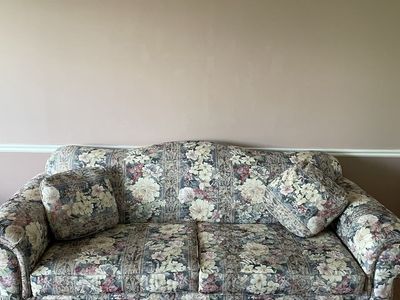 Vintage Floral Print Fabric Couch - Classic Loveseat Style Sofa