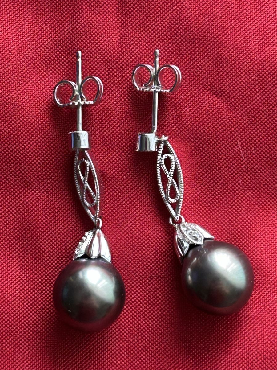18k Gold Filigree Tahitian Pearl Diamond Earrings