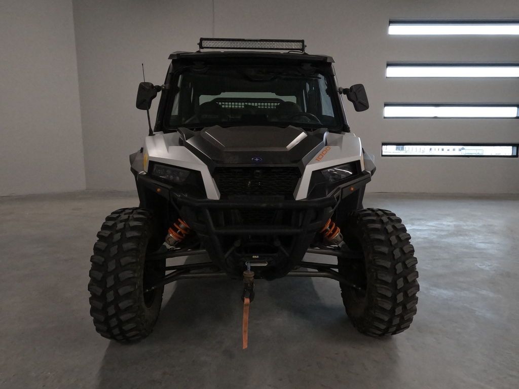 2022 Polaris® GENERAL XP 4 1000 DLX RC RIDE COMMAND GHOST WHITE