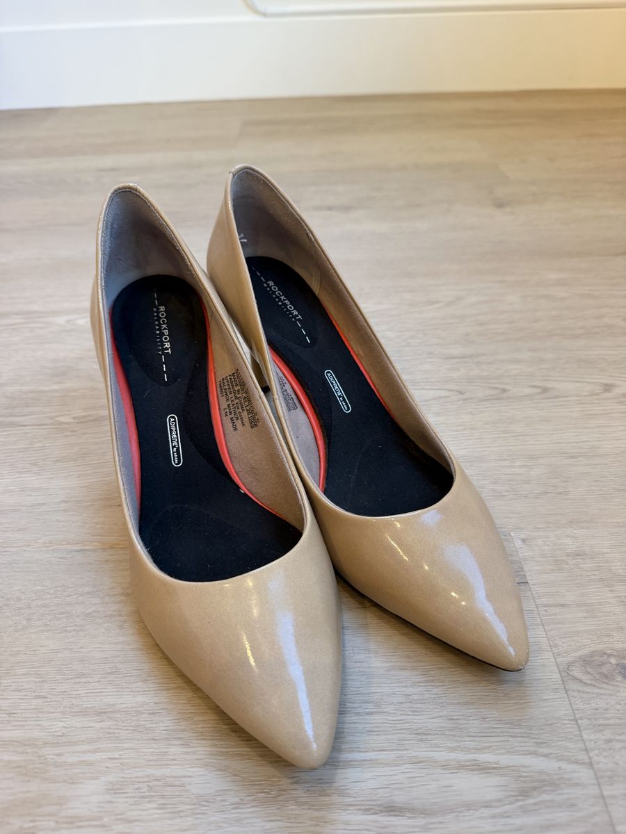 Rockport Cindy Total Motion Nude Patent Kitten Heel Pumps US 9
