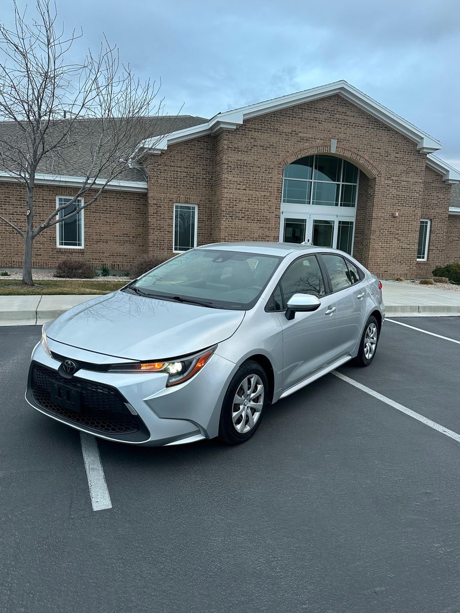 2021 TOYOTA COROLLA LE