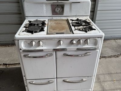 Vintage Wedgewood Stove 40 Inch Stove 1950’s