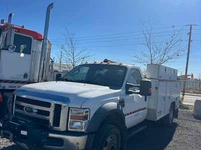 NICE 2010 FORD MODEL F450 4X4 SERVICE TRUCK