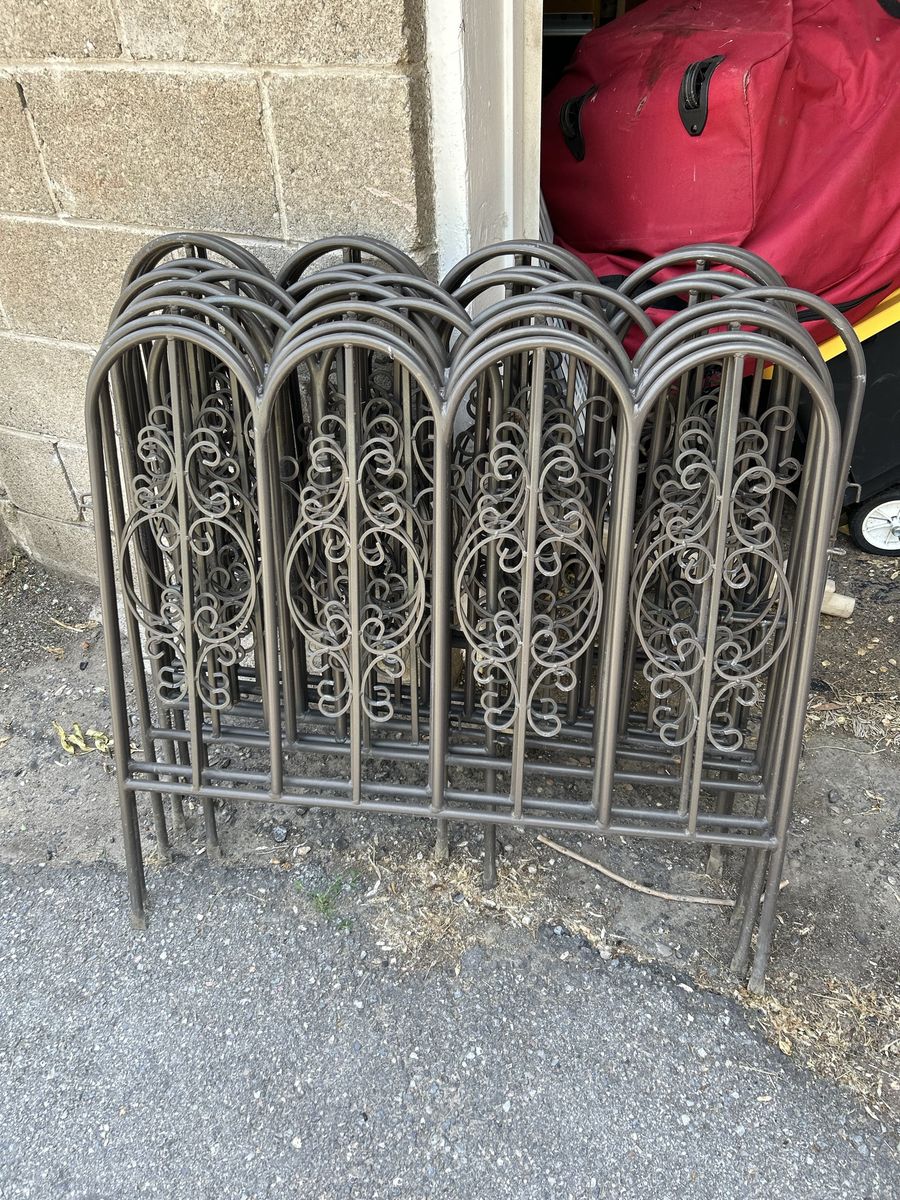 Decorative Wrought Iron Garden Fence Panels (Set of 8) + Gate – Excellent Condition