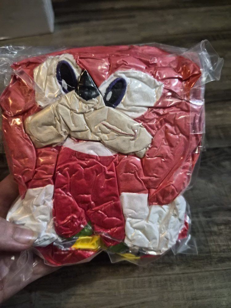 Sonic the Hedgehog Knuckles 9" Plush Toy Red Stuffed Animal Vacuum Sealed New