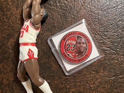 1990 starting lineup Vintage Michael Jordan Chicago Bulls Basketball Figure with Collector Pin