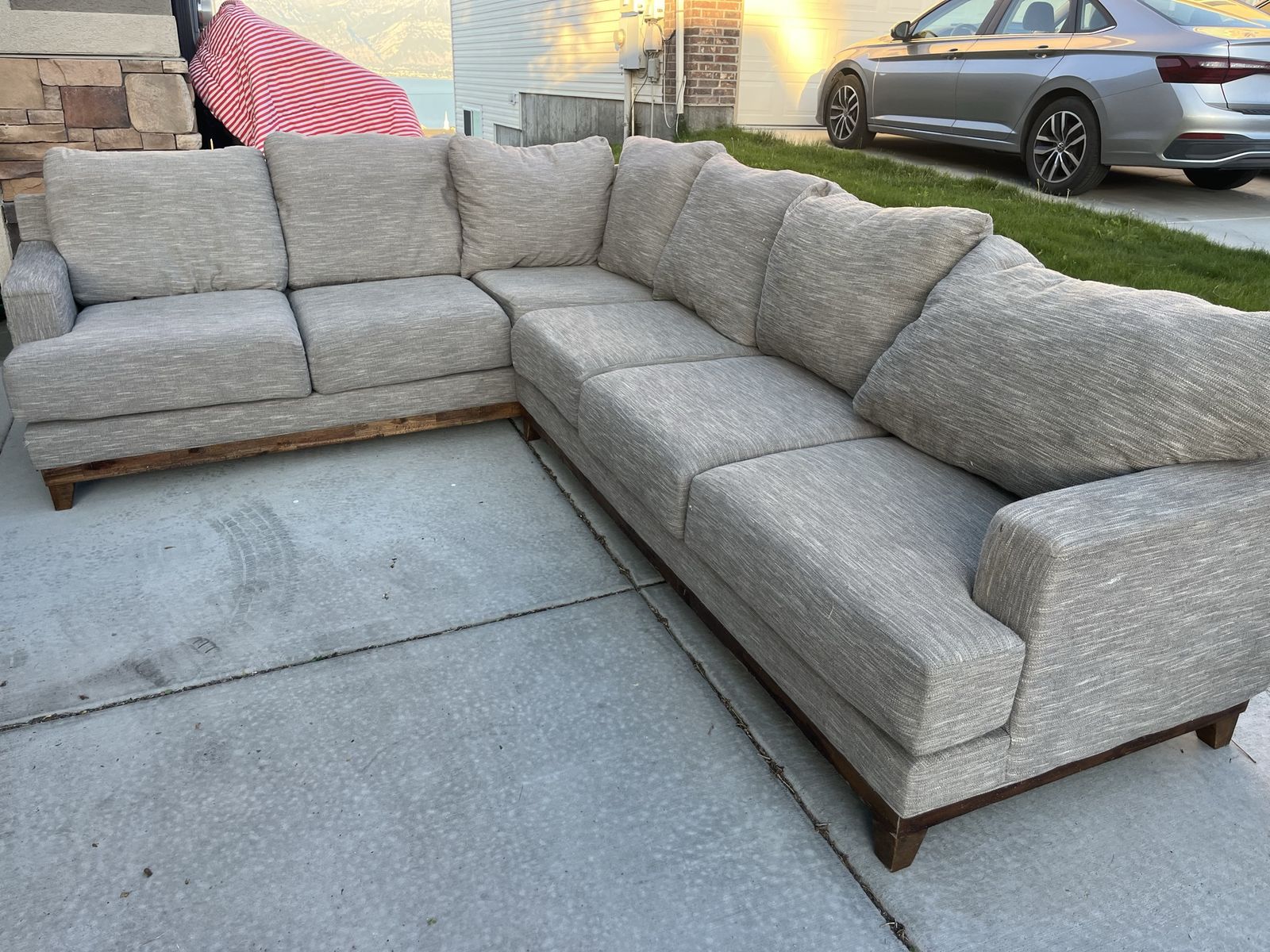 Modern Gray Fabric Sectional Sofa Couch with Wood Trim