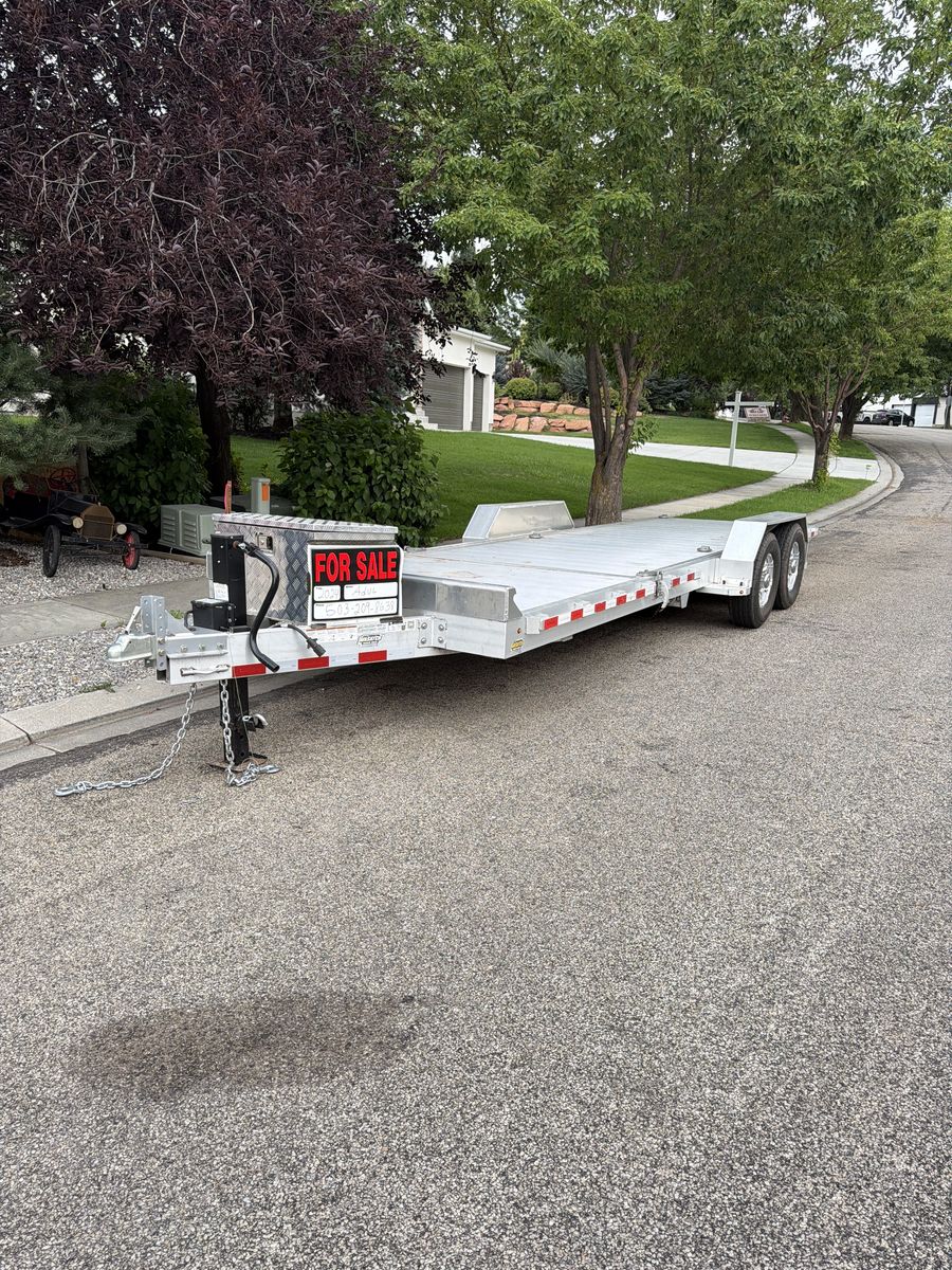 26’ 2024 Long Flatbed Trailer