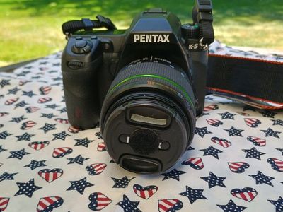 PENTAX K-5 Digital SLR Camera with DA 18-55mm AL Lens & Battery Charger