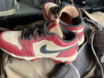 Air Jordan youth baseball cleats