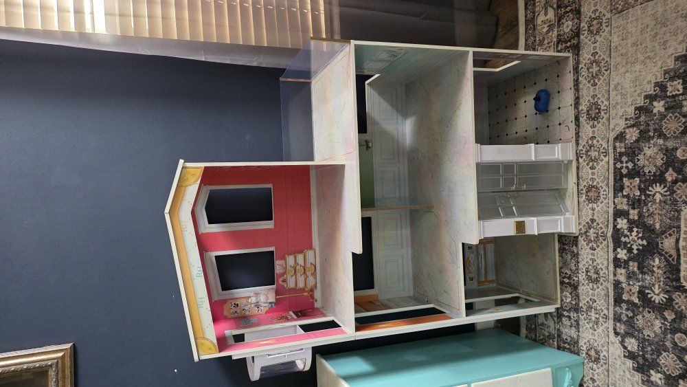 Rainbow High Townhouse Dollhouse