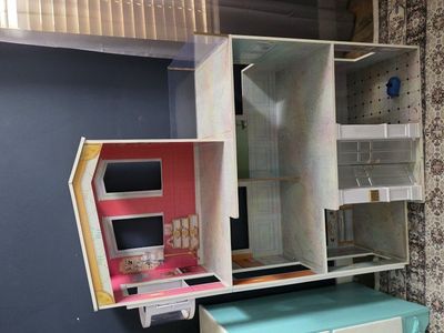 Rainbow High Townhouse Dollhouse