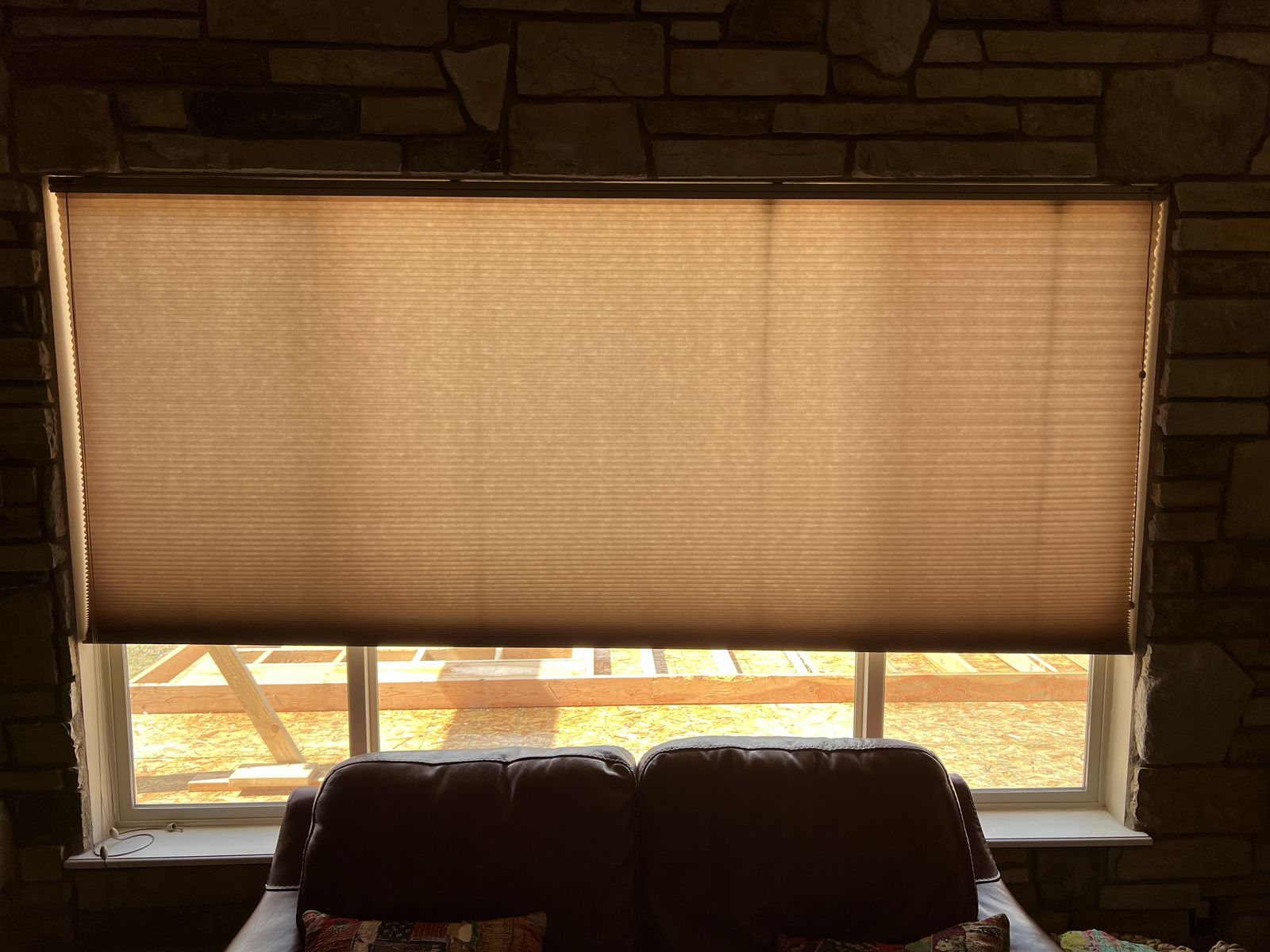 GRABER Tan Double Cell Cellular Shade 93 3/4" Wide X 58" High