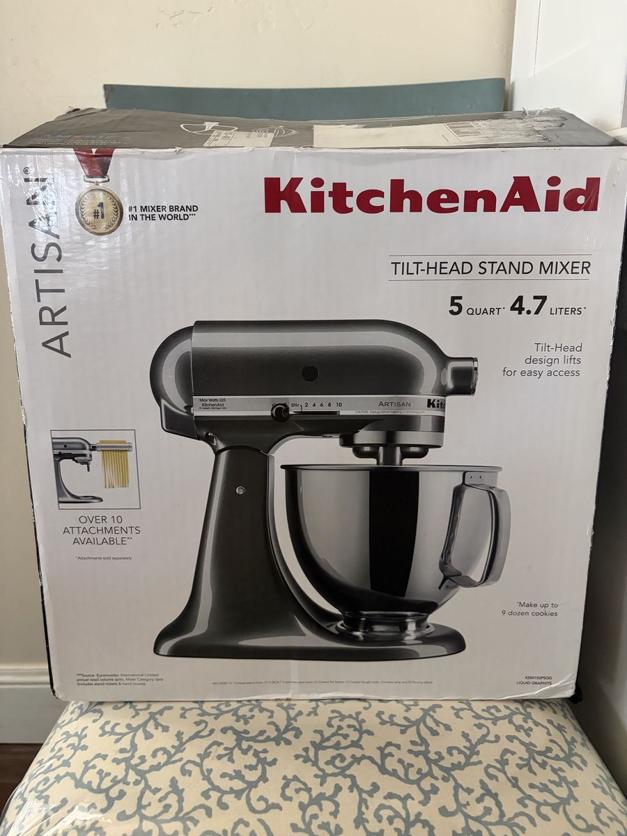 *NEW* Kitchen Aid Artisan Stand Mixer