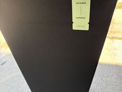 Planter- Veradek 24" Midland